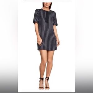 NWT BCBG MazAzria Short Sleeve Shift Woven Dress Black and White Stripe - L